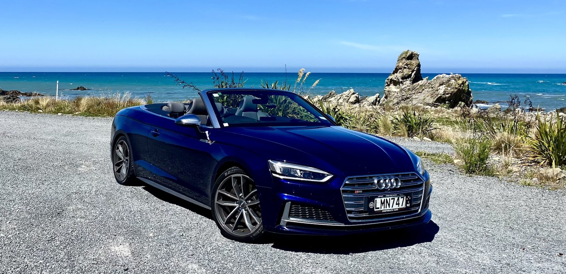 Convertible sports car hire NZ