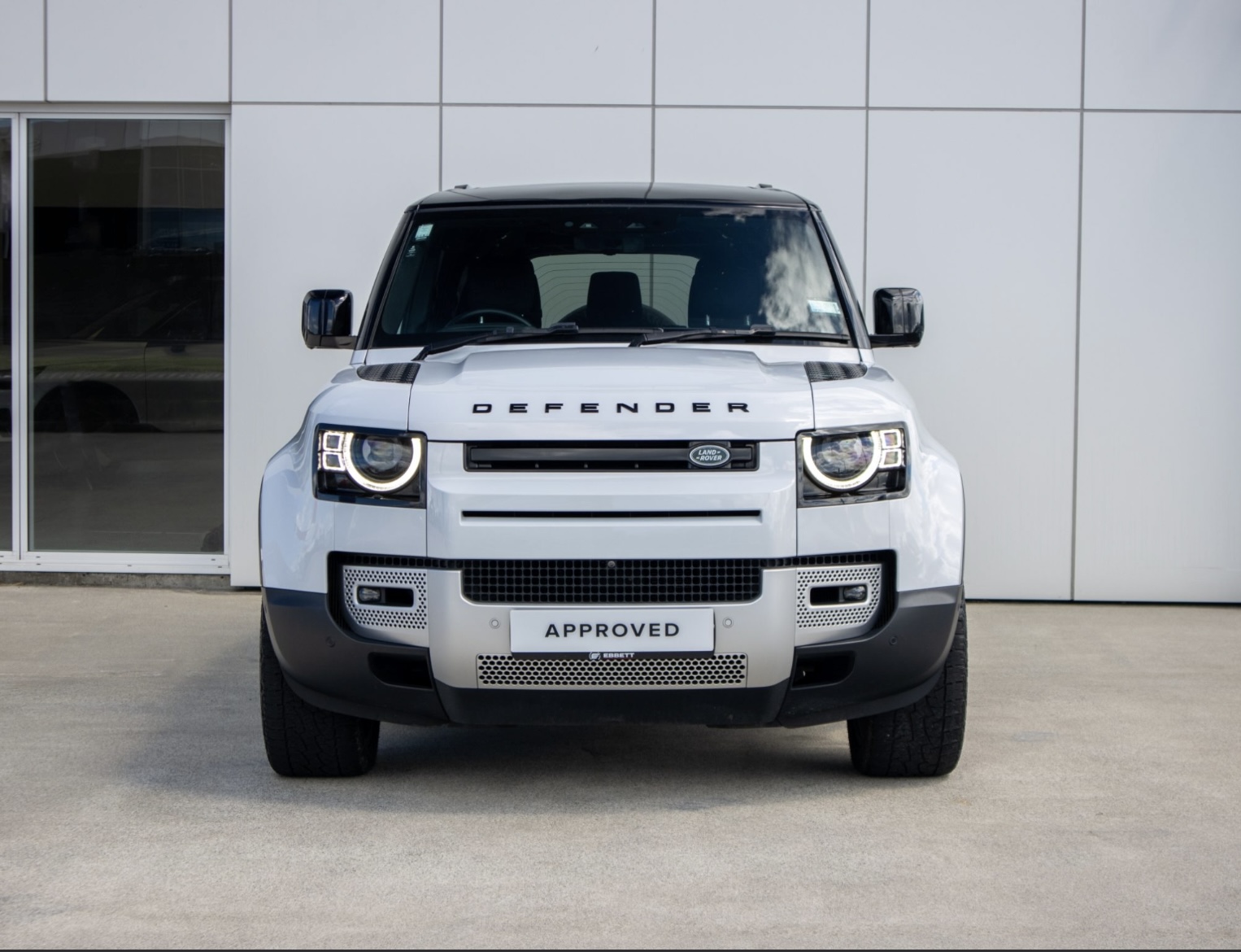 defender-130-luxury-rentals
